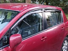 Дефлекторы окон (ветровики) Nissan Tiida х/б 2004-2014 г.